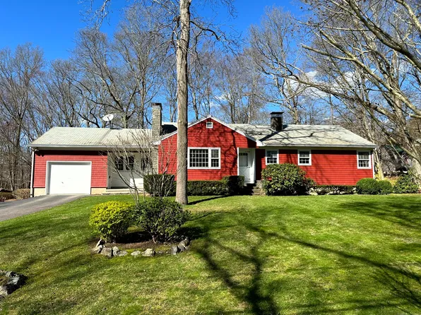 23 Brewster Drive, Ledyard, CT 06335