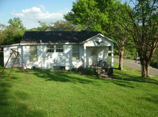 24 Central Ave, Burnside, KY 42519