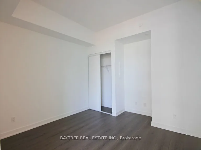 8 Wellesley St W #3305 — Photo 5
