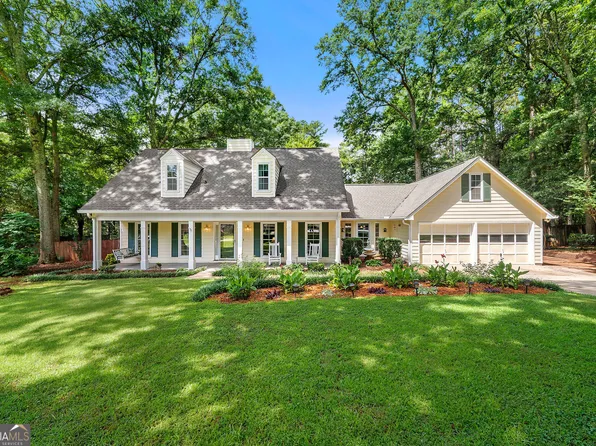 55 Foxcroft Ct, Newnan, GA 30265