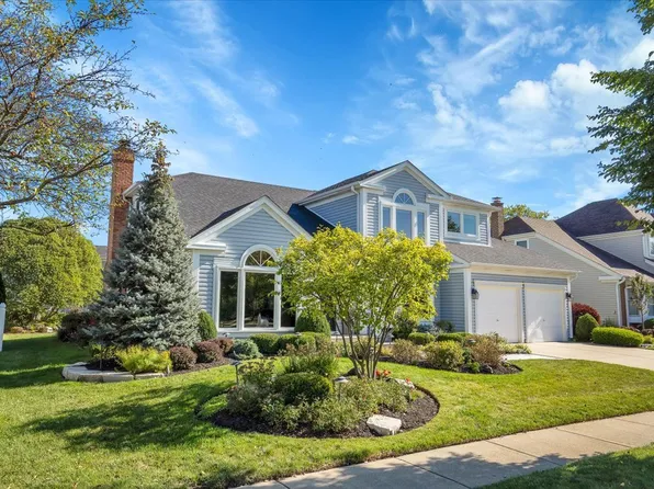 1722 Biesterfield Rd, Elk Grove Village, IL 60007