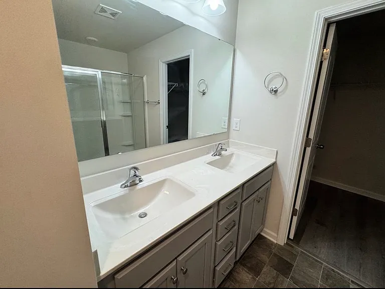 1011 Maylen Trce — Photo 18