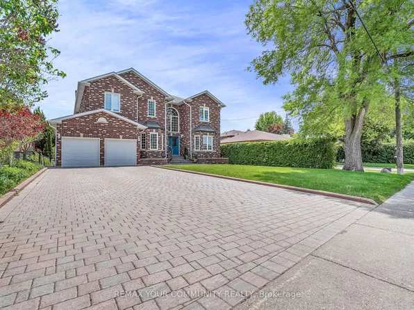 163 Oxford St, Richmond Hill, ON L4C 4L6