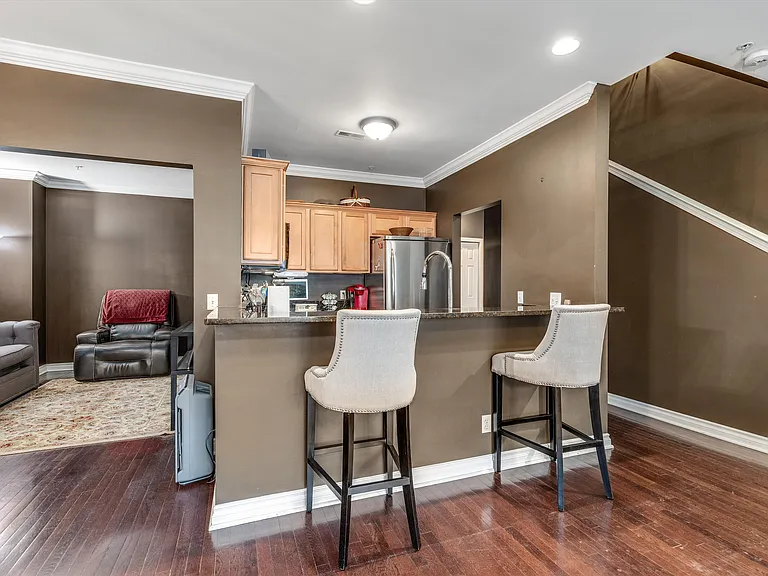 1393 Raliegh Pl — Photo 17