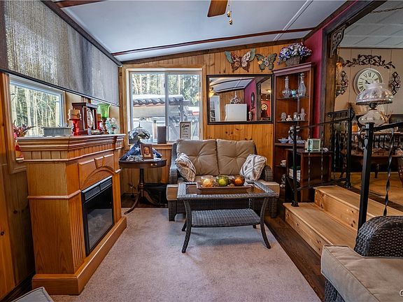 4th image of 657 Columbia Center Rd