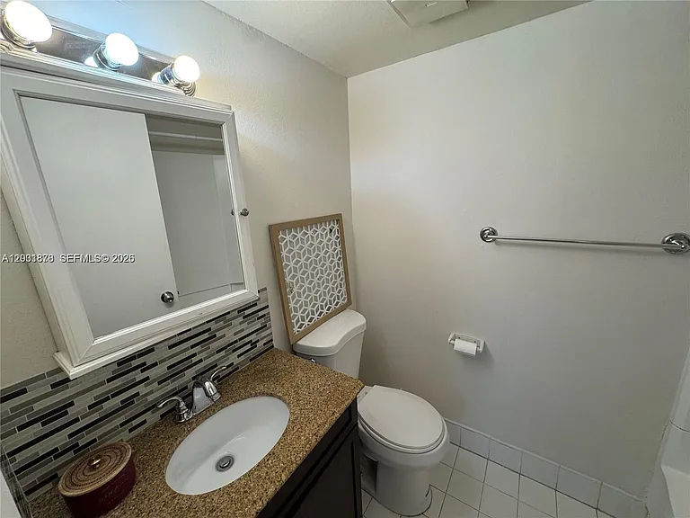6900 SW 39th St #206J — Photo 22