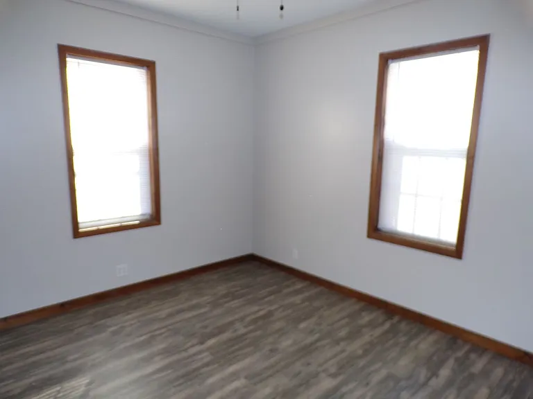 247 S Kansas St — Photo 32