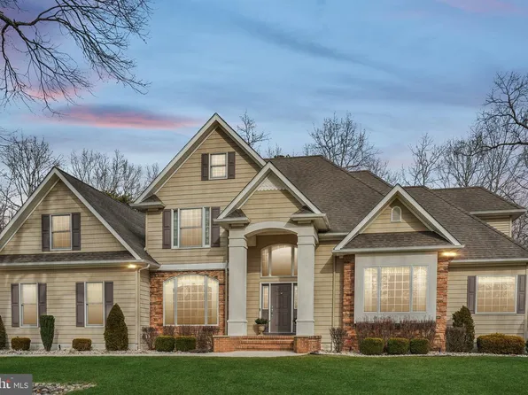 3661 Canterbury Ln, Vineland, NJ 08361