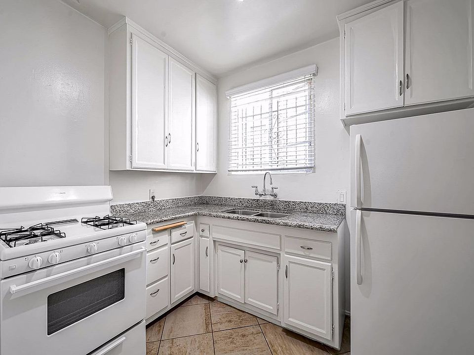 1st image of 681 Levering Ave #0