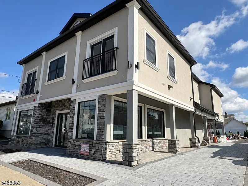12 River Rd #2