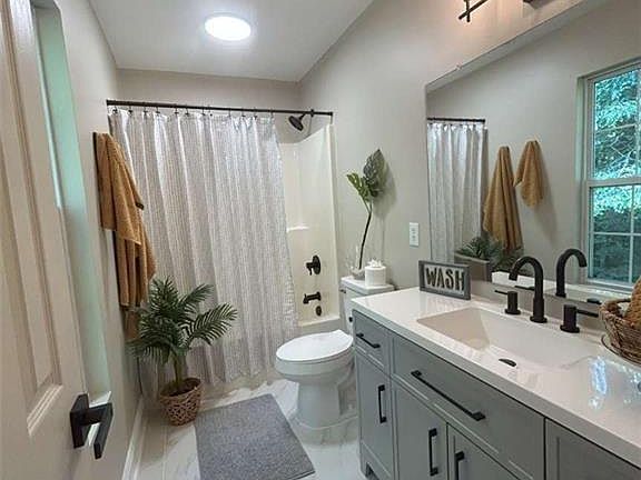 5th image of 172 Cody Dr