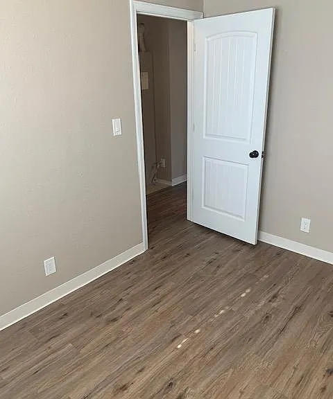 1725 Anderson St — Photo 12