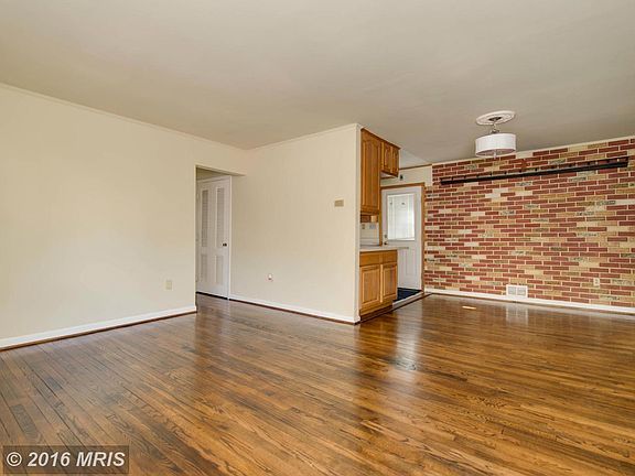 3rd image of 7108 Wilburdale Dr