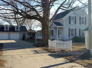 407 W Main St, Sublette, IL 61367