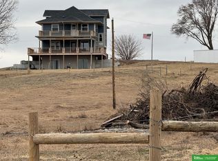 530 County Road 34, Tekamah, NE 68061