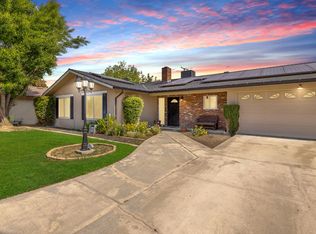 1523 E Boyer Dr, Tulare, CA 93274