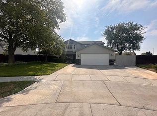 674 E Browning Ave, Hermiston, OR 97838