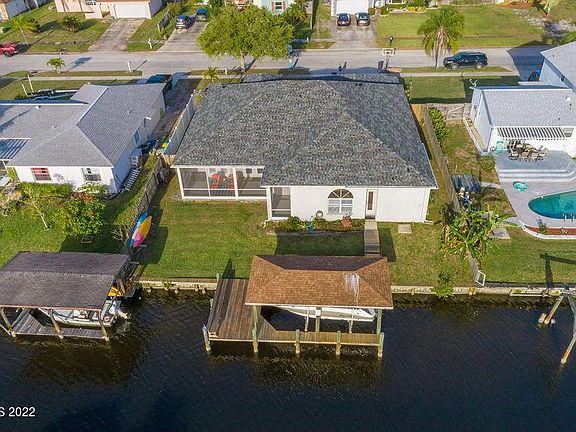 5th image of 2145 Porpoise St