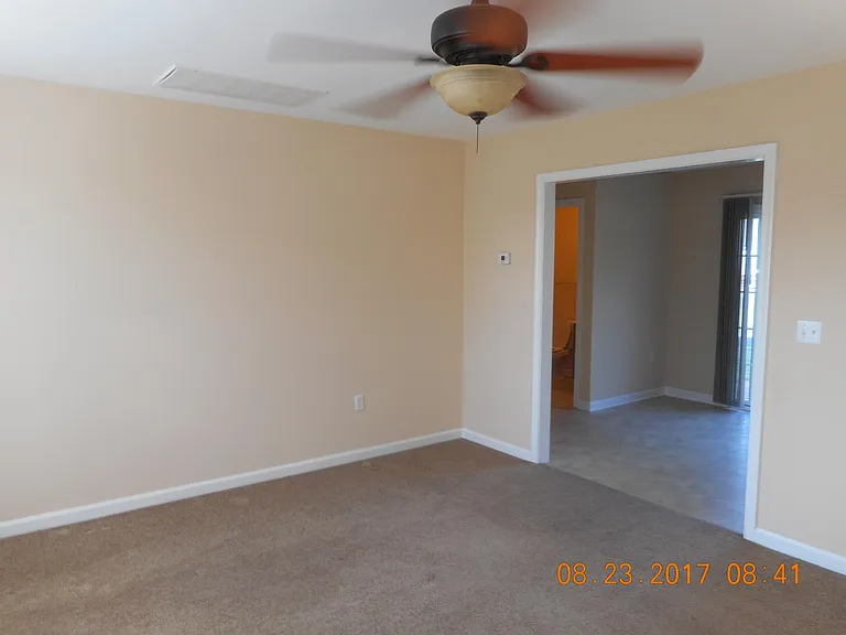 512 Leesburg Dr — Photo 4