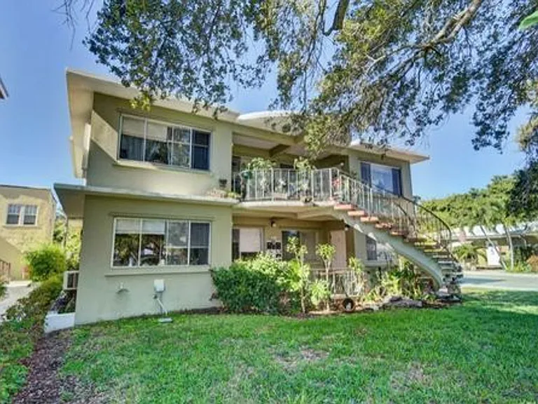 401 S Lakeside Dr Lake Worth, FL 33460 — Photo 8
