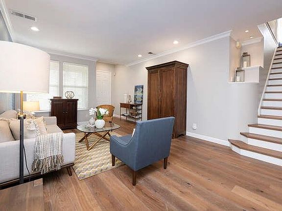 4th image of 105 Tanager Ln