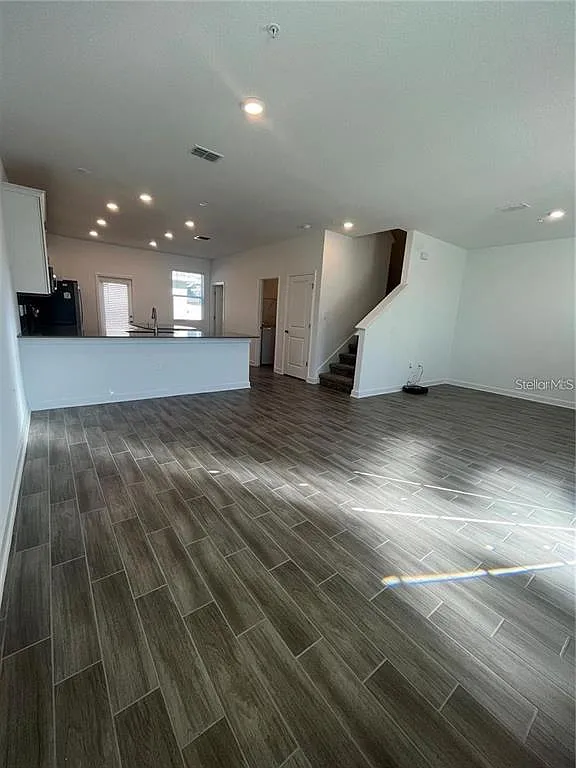 3 bed, 2.5 bath, 1636 sqft, $2,699 — Photo 4