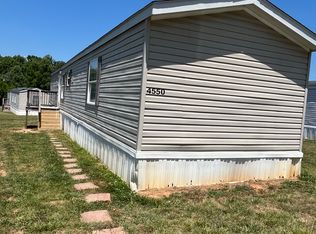 4550 Arrow St, Ramseur, NC 27316