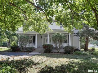 320 S Fayette St, Carthage, IL 62321