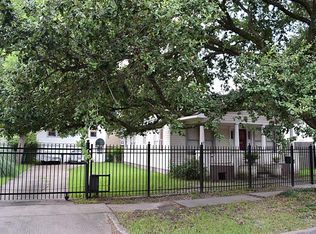 1127 W Clay St, Houston, TX 77019