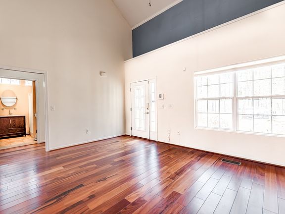 4th image of 5075 Caulderwood Ln