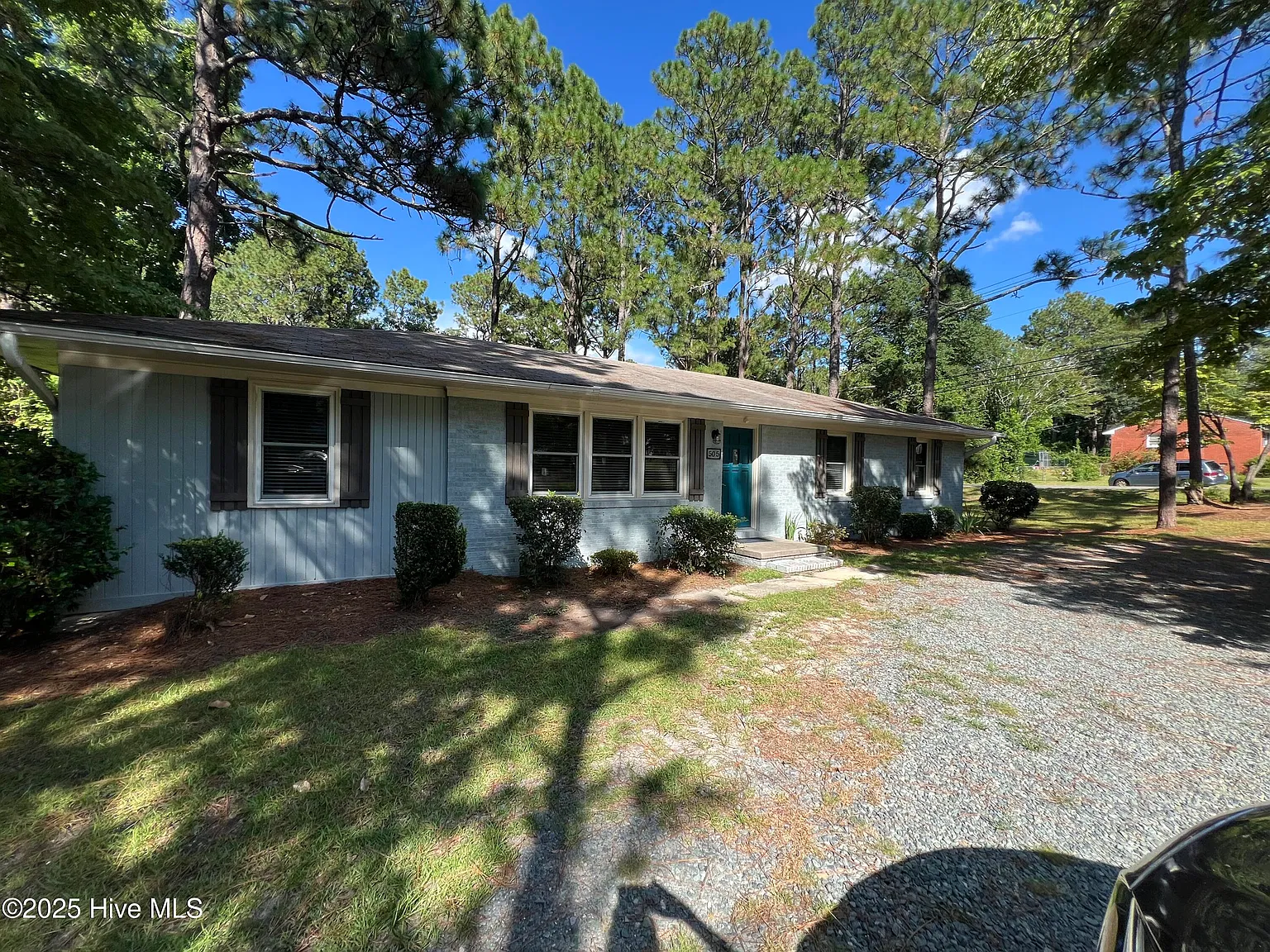 3 bed, 2.0 bath, 1540 sqft, $1,900 — Photo 2