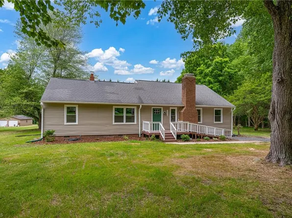 1976 Mount Hope Church Rd, Mc Leansville, NC 27301
