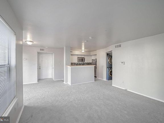 5th image of 14000 Lord Marlborough Pl #181