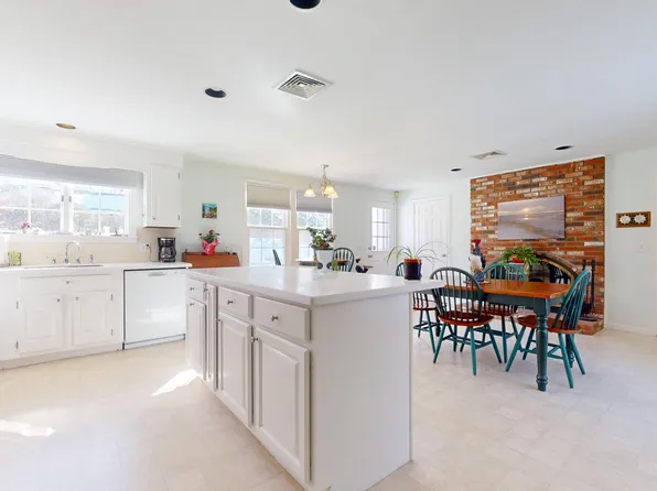 203 Great Western Road, South Yarmouth, MA 02664