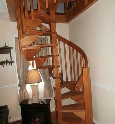 5th image of 119 Cassil St