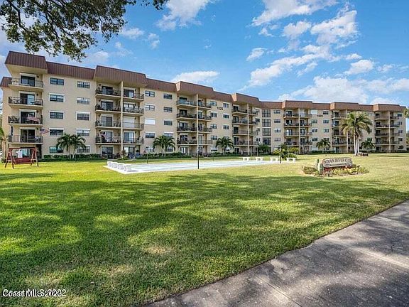 2nd image of 1025 Rockledge Dr APT 305A