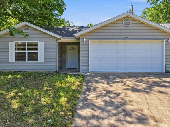 307 Hickory Street, Rockaway Beach, MO 65740