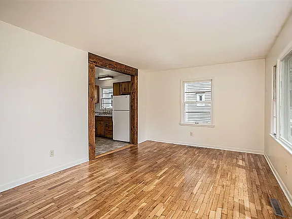 Building Photo - 749 E Mansion St #1
