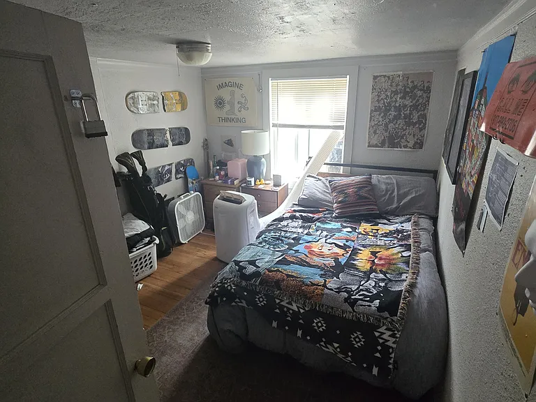 405 S Leroux St — Photo 14