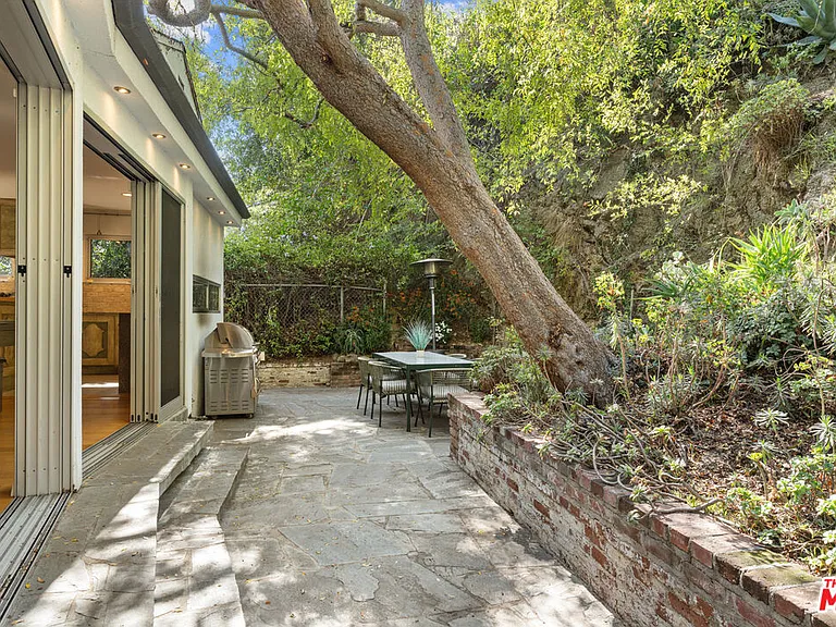 1853 Nichols Canyon Rd — Photo 9