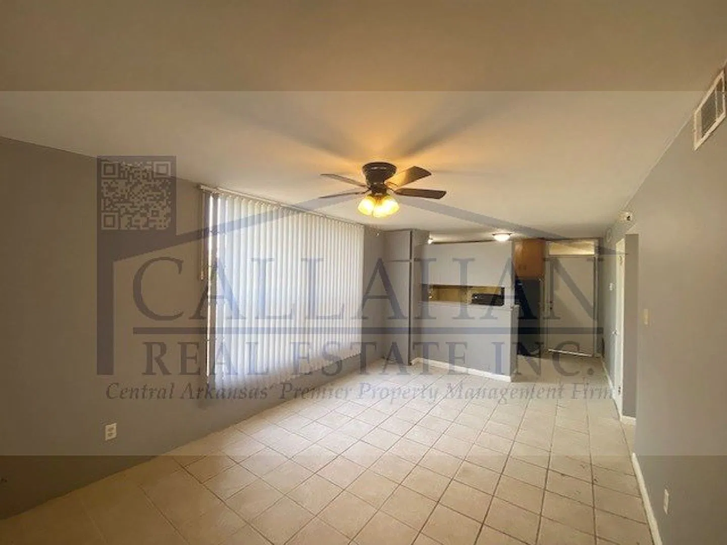 4306 N Locust — Photo 3