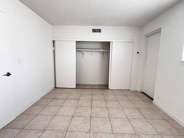 4529 NE 21st Ave #3 — Photo 9