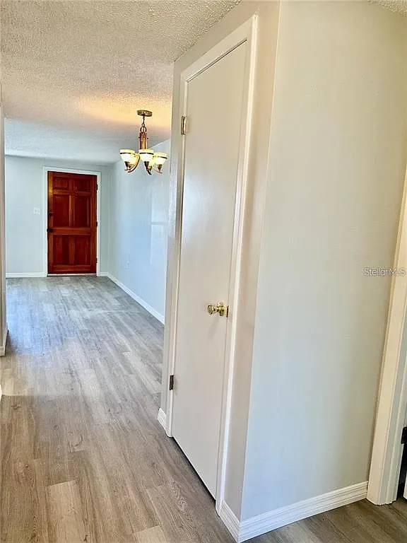 2 bed, 1.0 bath, 722 sqft, $1,400 — Photo 4