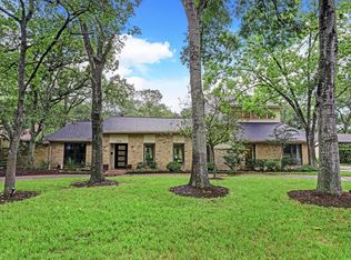 7706 Woodway Dr, Houston, TX 77063