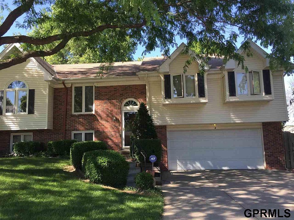 1st image of 806 Elm Hurst Dr