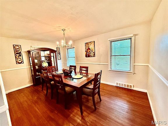 2nd image of 1047 Forest Home Dr