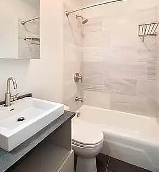 515 W 47th St #5A — Photo 5