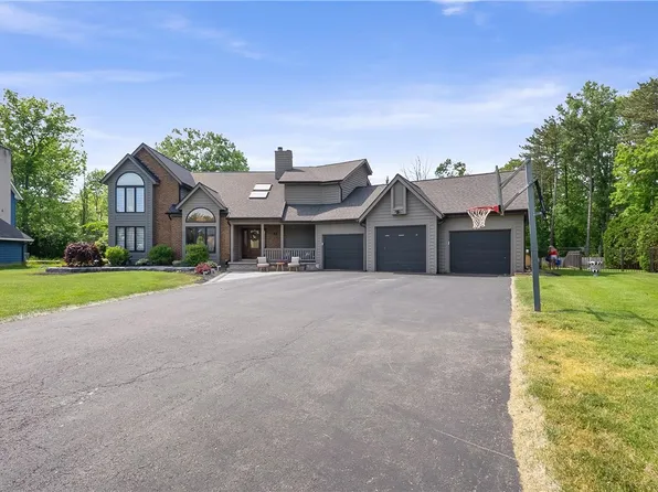 25 Country Wood Lndg, Rochester, NY 14626