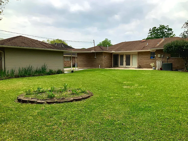 1543 Shawn Dr — Photo 18