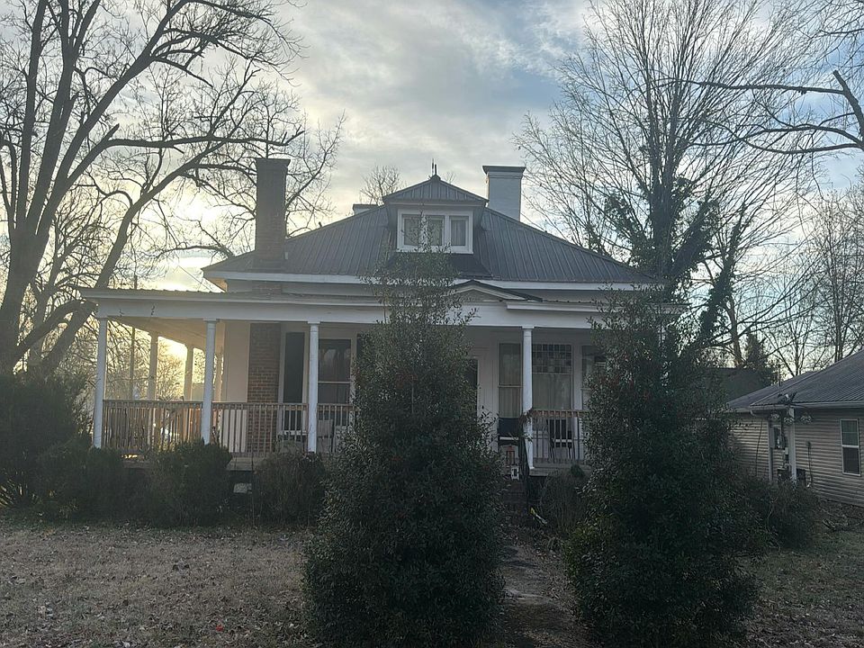 1st image of 316 E Grundy St